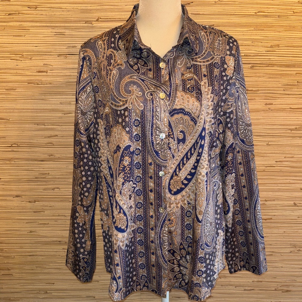 Noracora Paisley Button-Up Silky Blouse in Navy and Tan large (L)